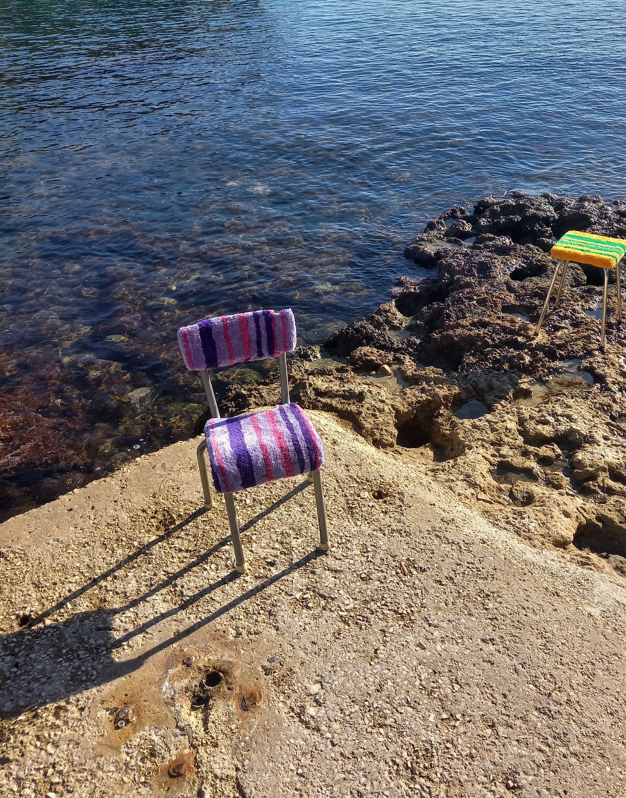 Chaise enfant violette – Image 3