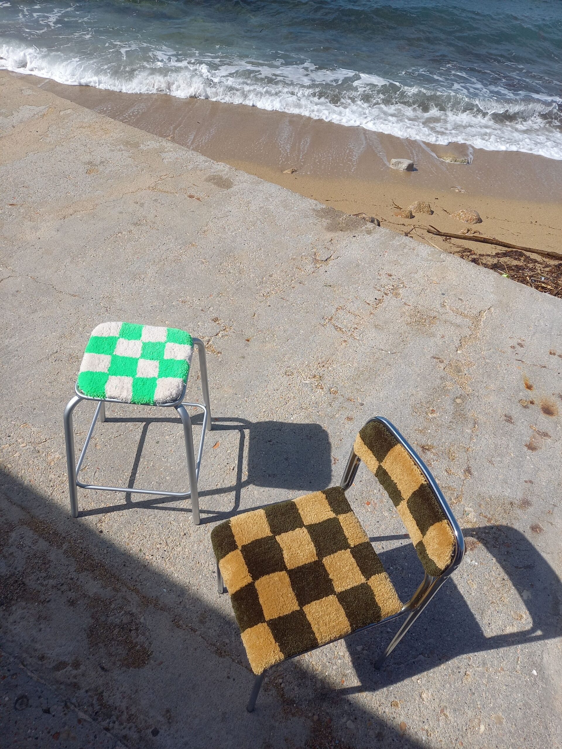 Chaise chromé kaki et beige – Image 2