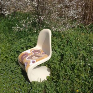 Chaise style panton beige et rose