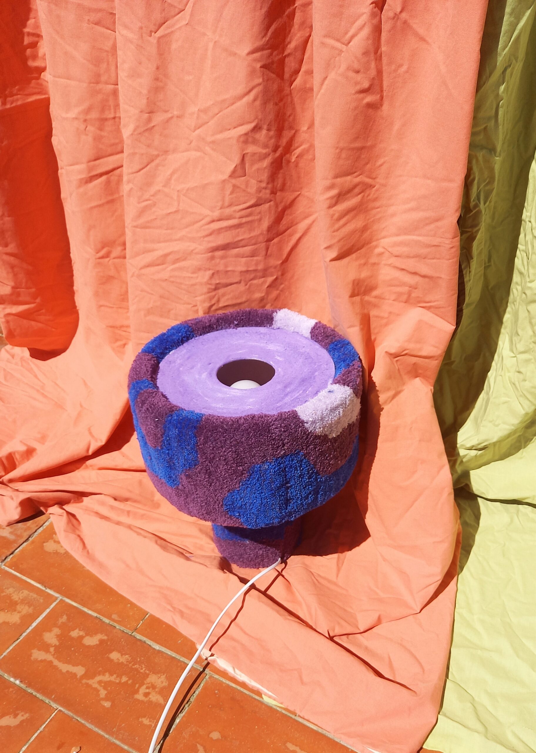 Grande lampe violette et bleue – Image 4