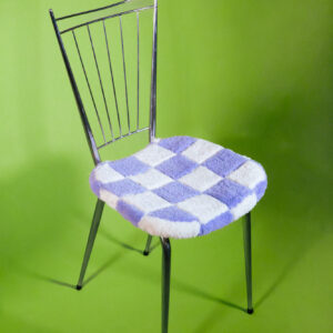 Chaise formica violette et blanche